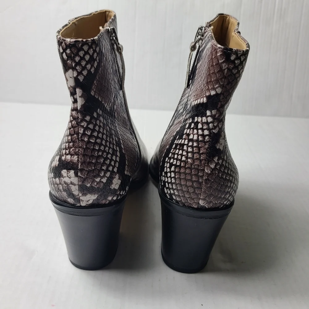 NEW 14TH & UNION braxten snakeskin booties